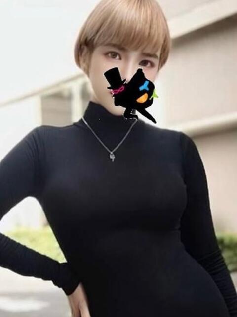 日暮里デリヘルの姫が恋したパンティー泥棒のれいねちゃん