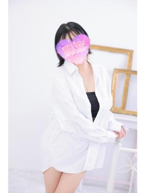 日暮里デリヘルの飾窓のフクシアちゃん