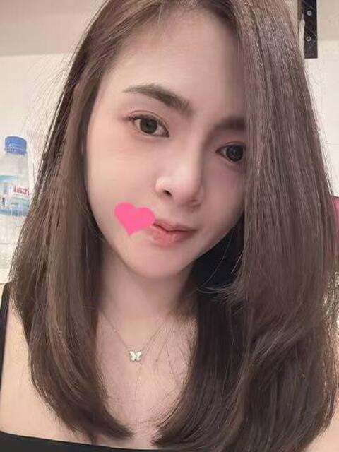 日暮里アジアンデリヘルのラブハーレムのルイーズちゃん