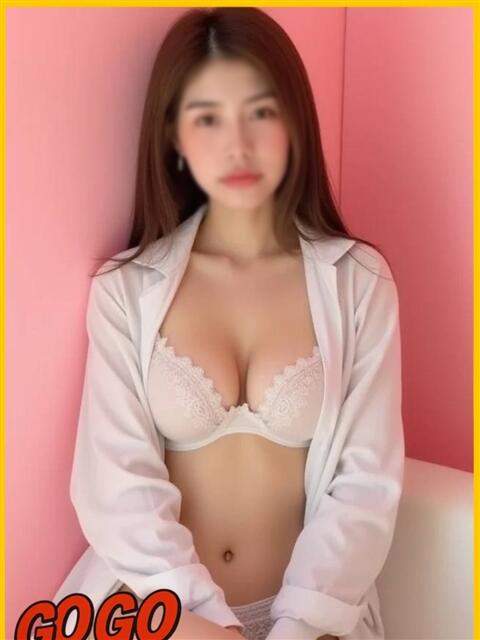 船橋アジアンデリヘルのGOGOBARのアイリスちゃん