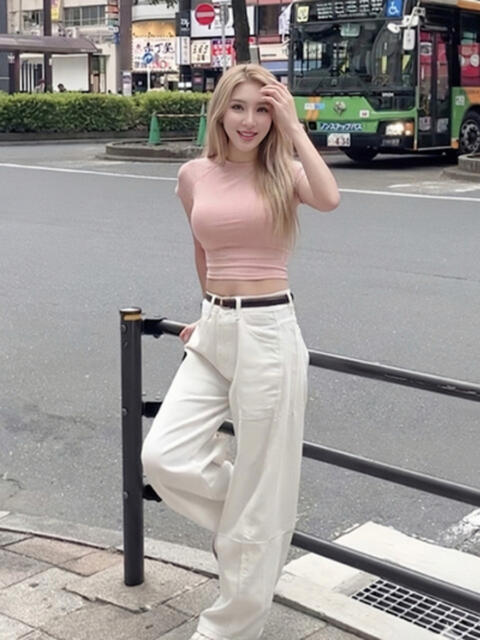 日暮里アジアンデリヘルのブリスのサリナちゃん